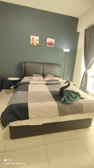 En1616- Selfcheck-in- Wi-fi- Netflix-pool, 6093