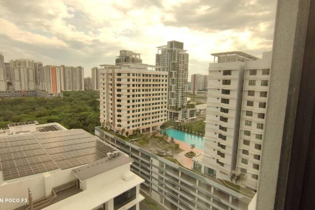 En1616- Selfcheck-in- Wi-fi- Netflix-pool, 6093 Apartment *